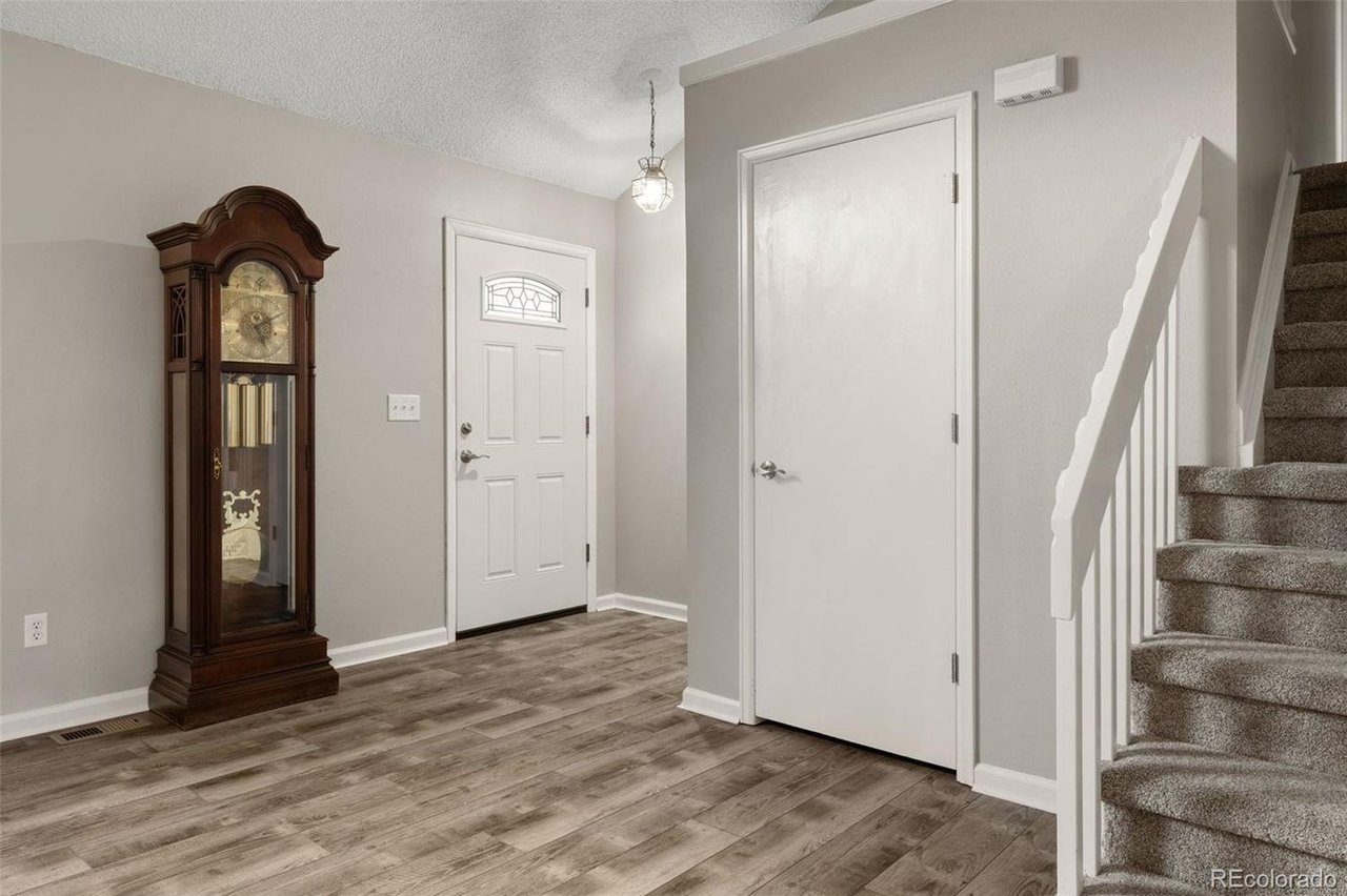 9911 Perry Ct
