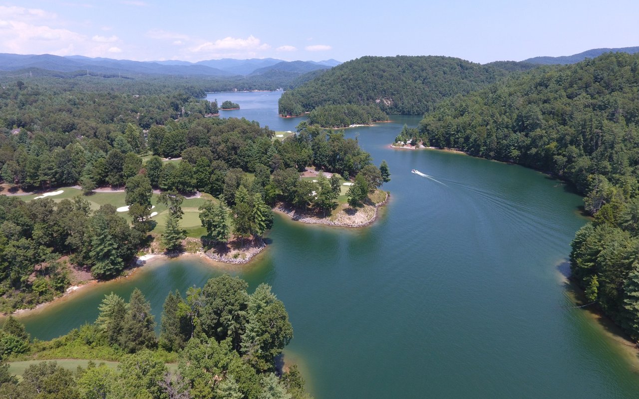 Lake Keowee