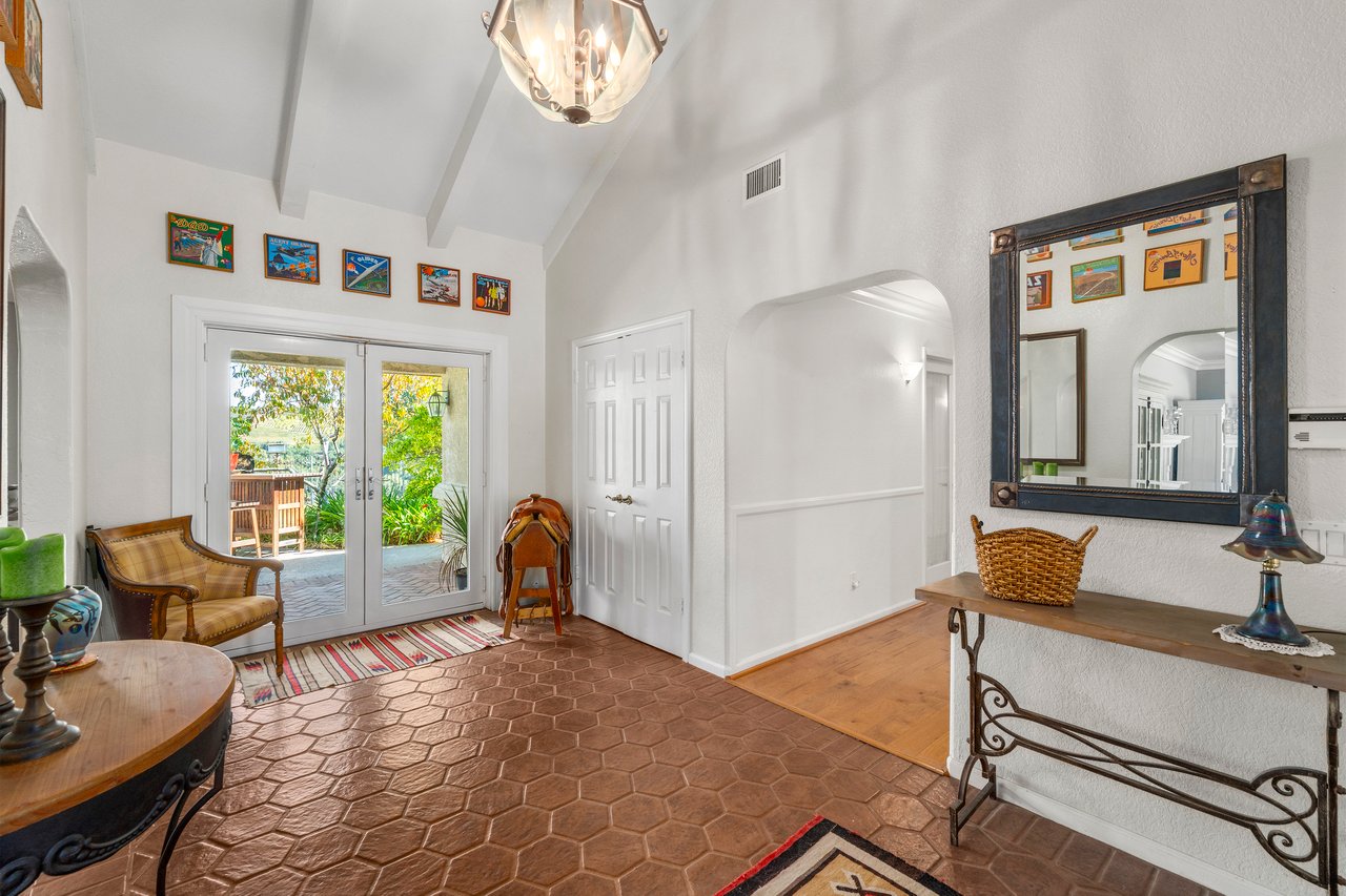 18590 Hombre Lane