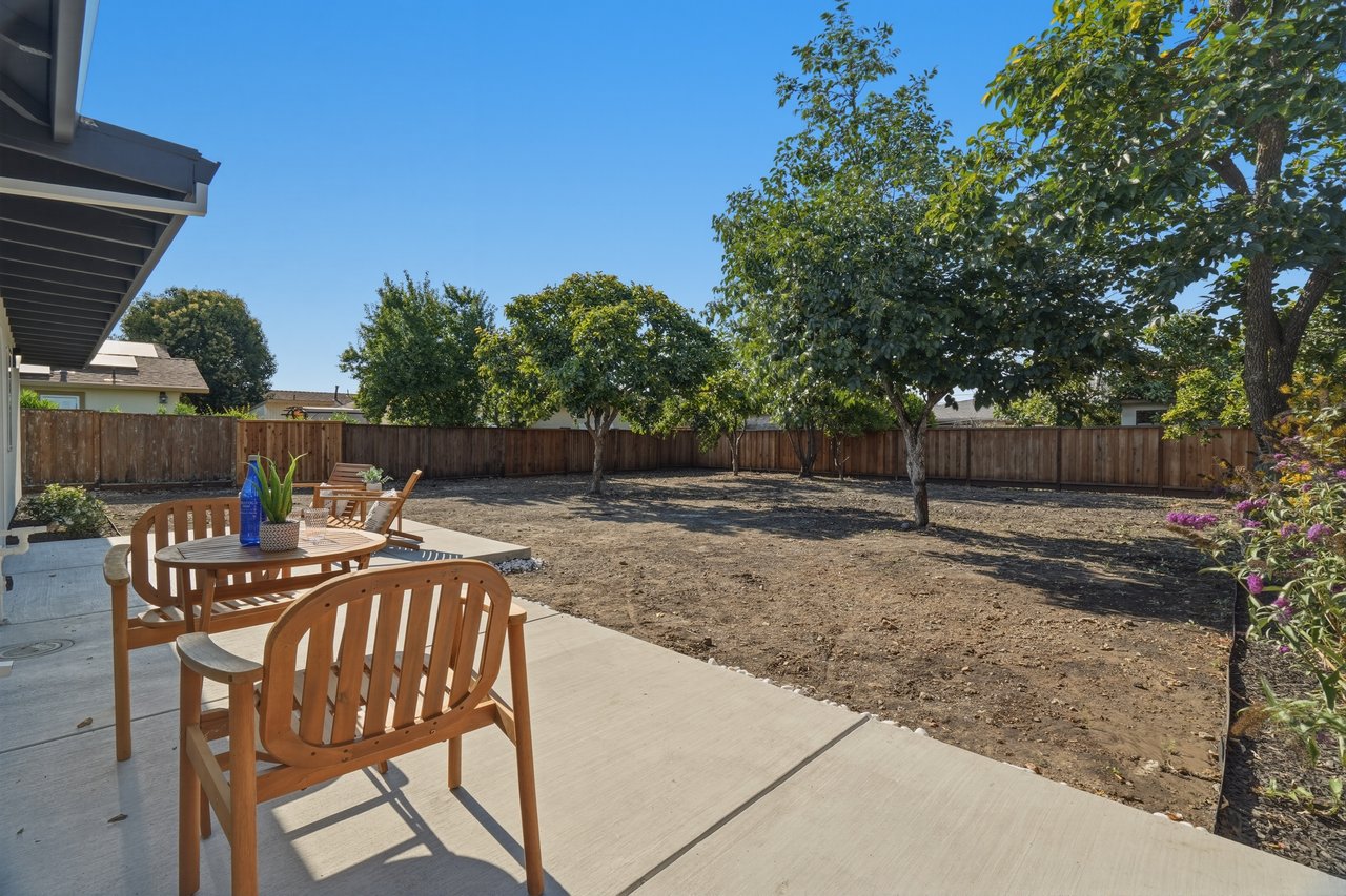 3111 Humbolt Avenue