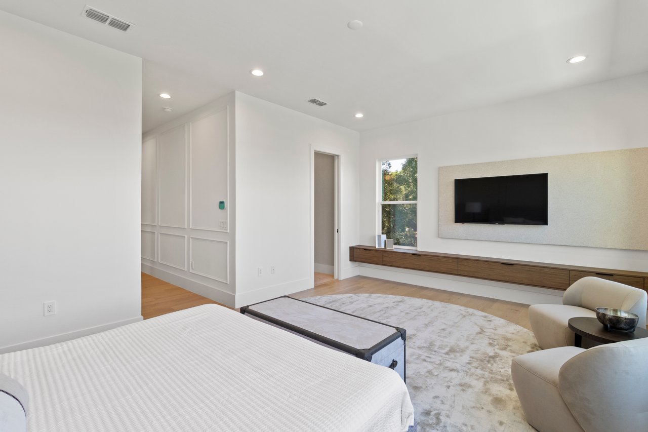 7706 Ficquette Rd- Windermere
