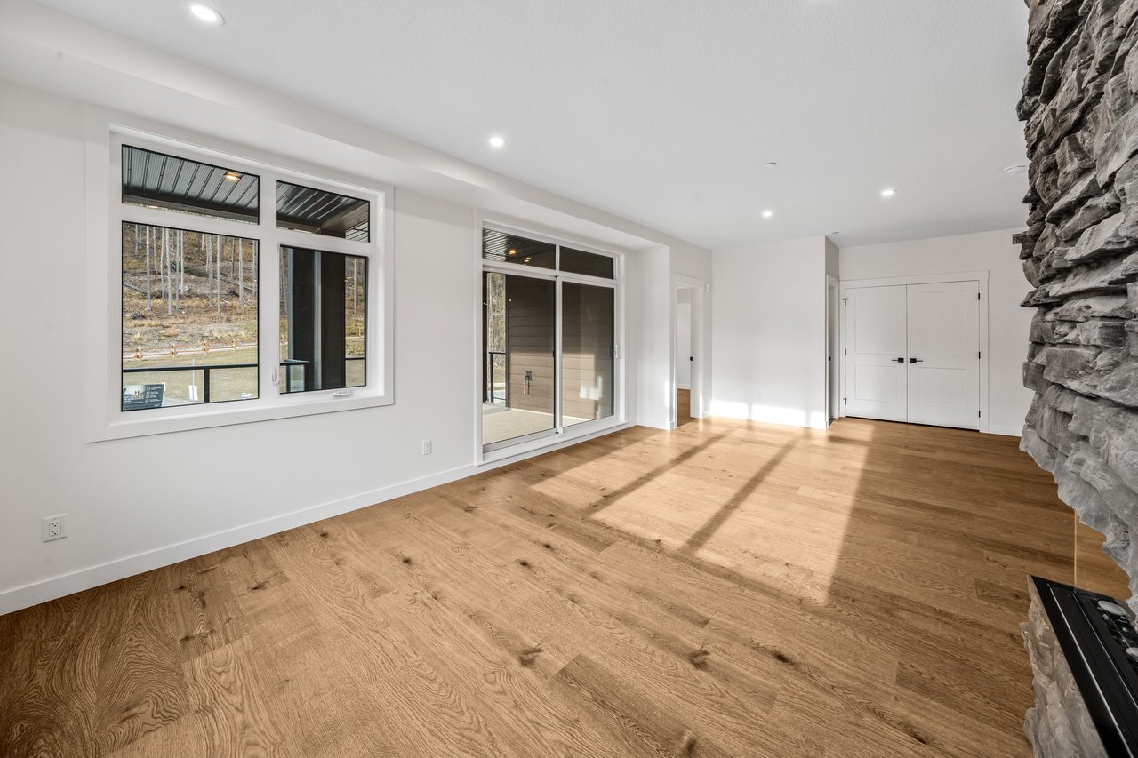 204 - 10 Cascade Ridge