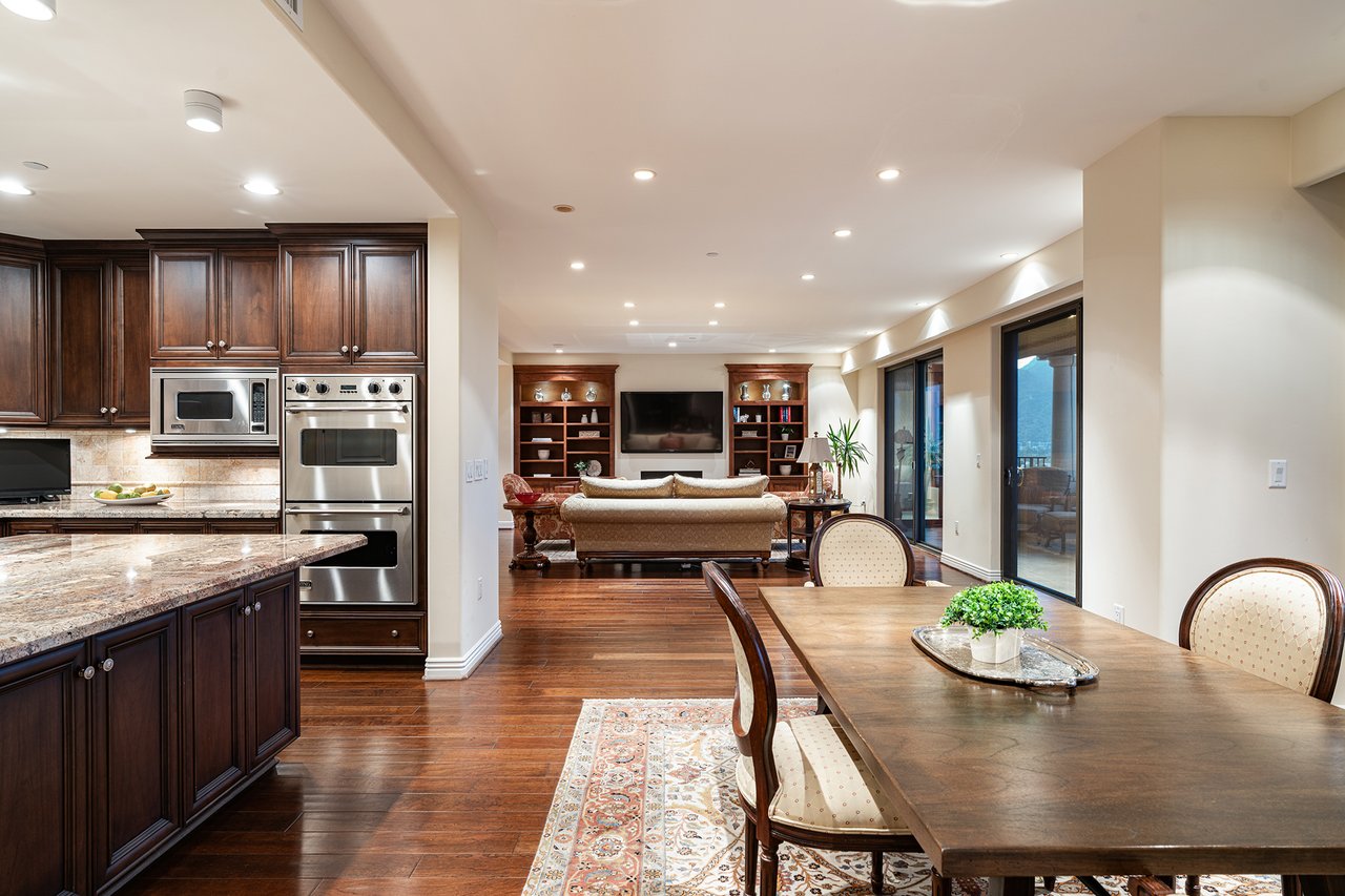 7181 E Camelback Road 1202