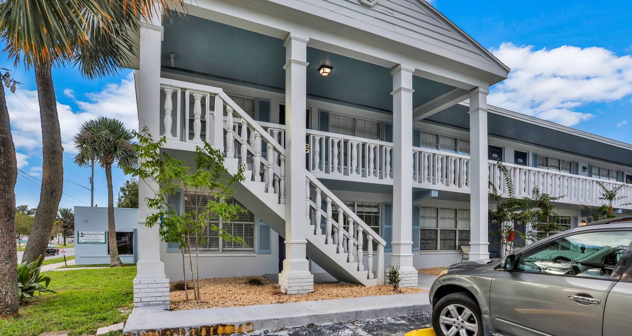 Altura Apartment Homes and Villas One Apartment Homes