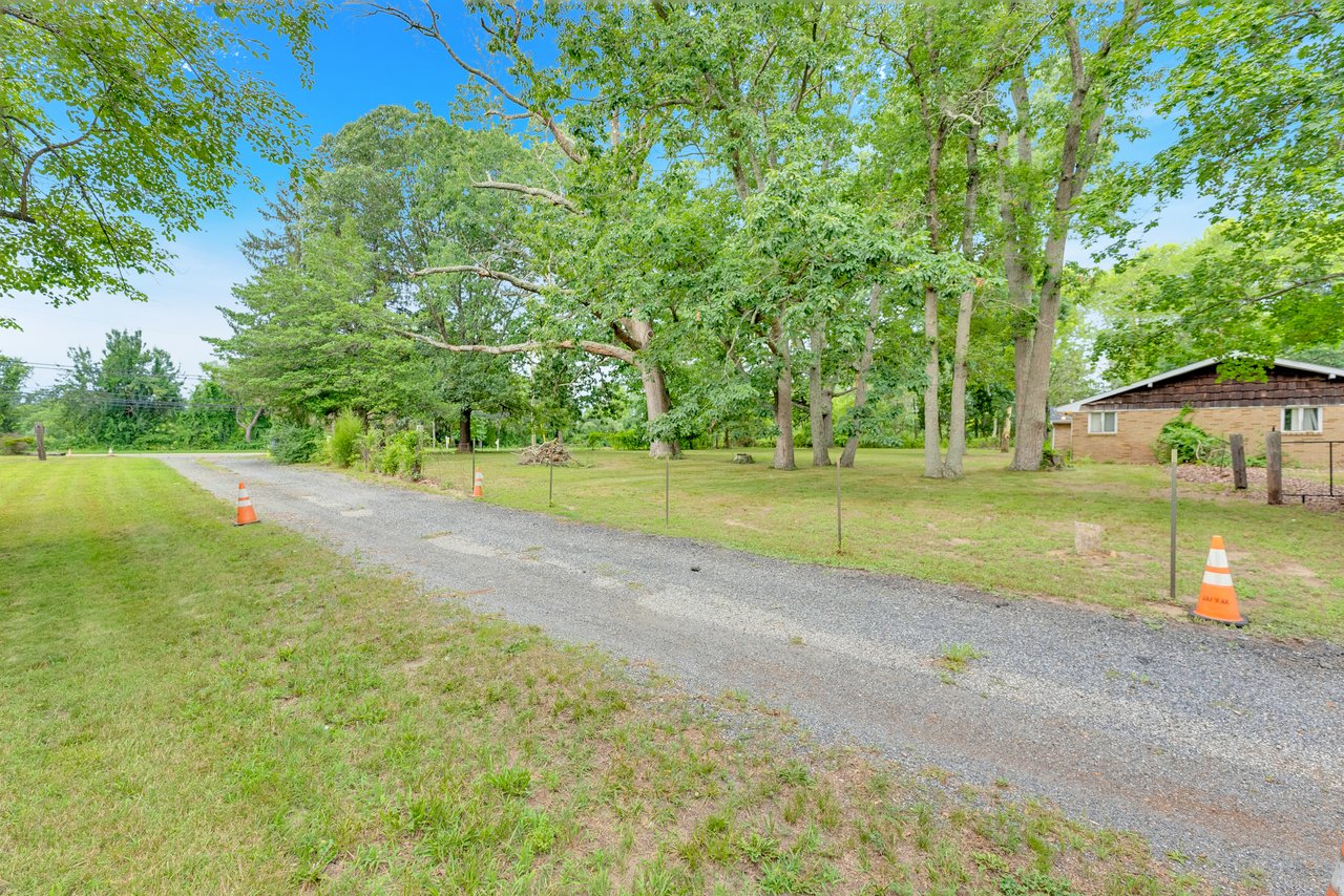 3042 S BLACK HORSE PK