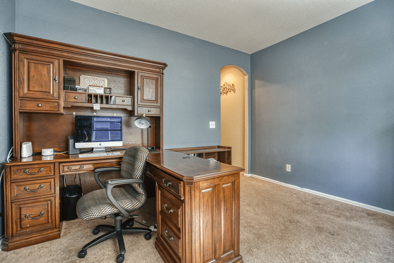 Just Listed: Light and Bright Home in King Ranch Estates