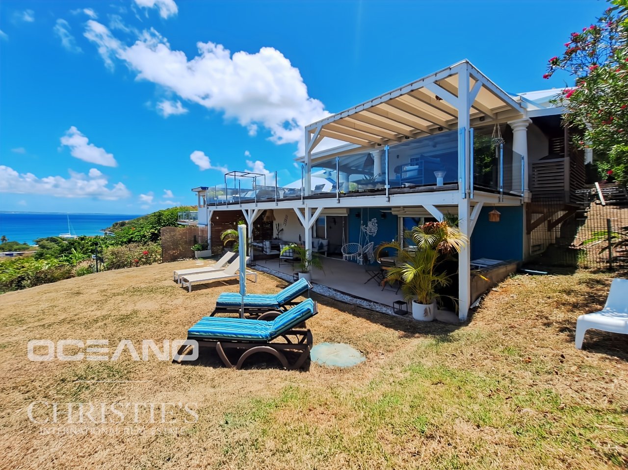 Sea View Villa + 2 Bedroom Apartment – Sought-After Area