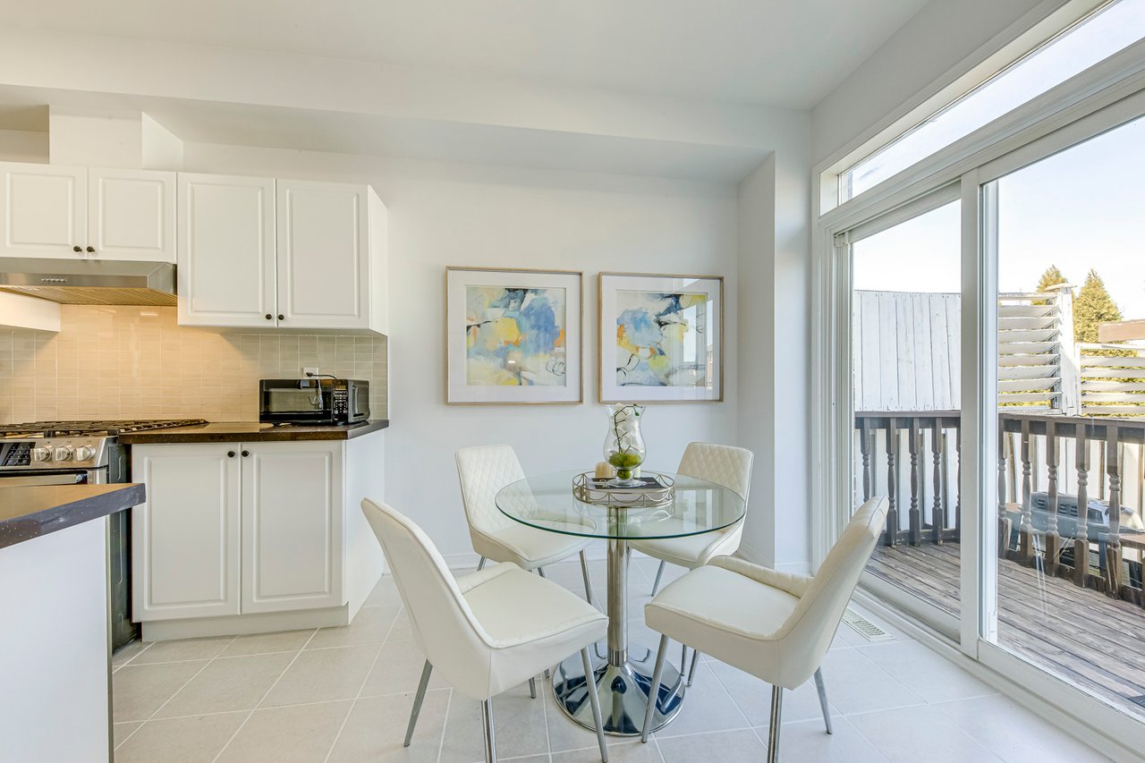 2281 Stone Glen Cres