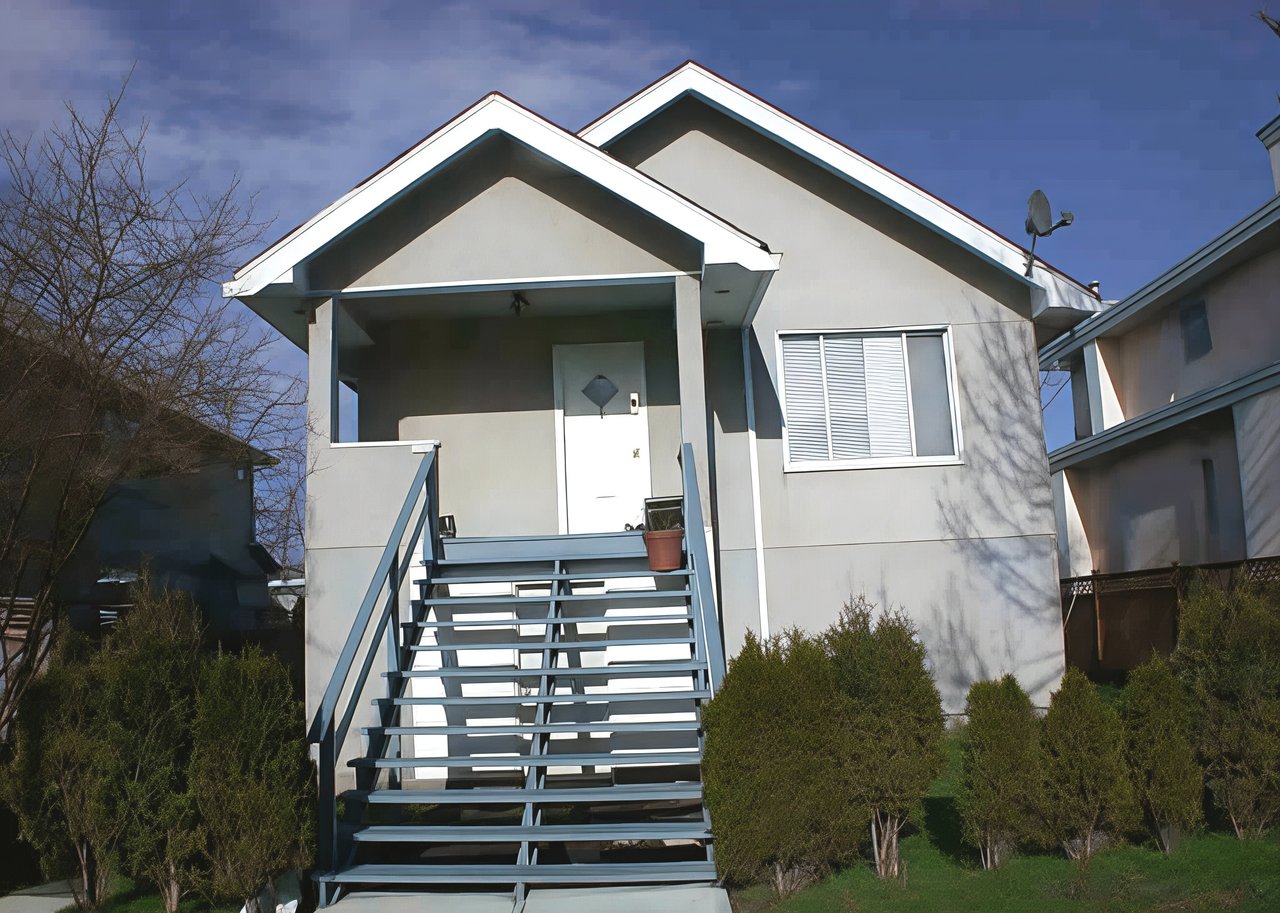 765 E 19th Ave