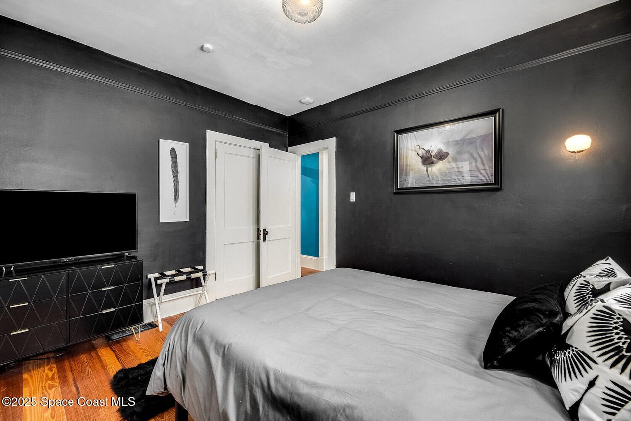 1296 Highland Ave