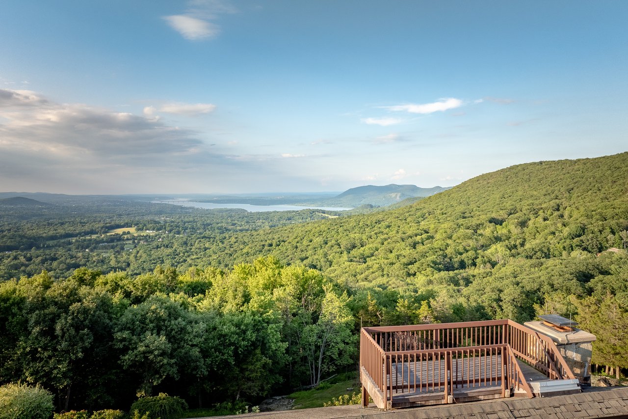 12 Mountain Brook Road