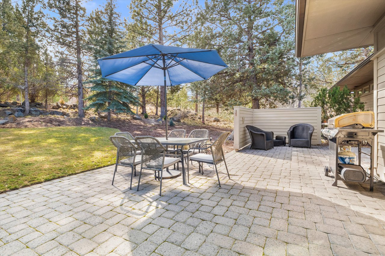 2589 NW Champion Circle