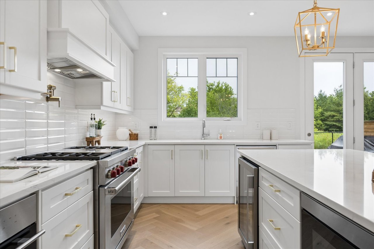 211 Busato Drive, Stouffville