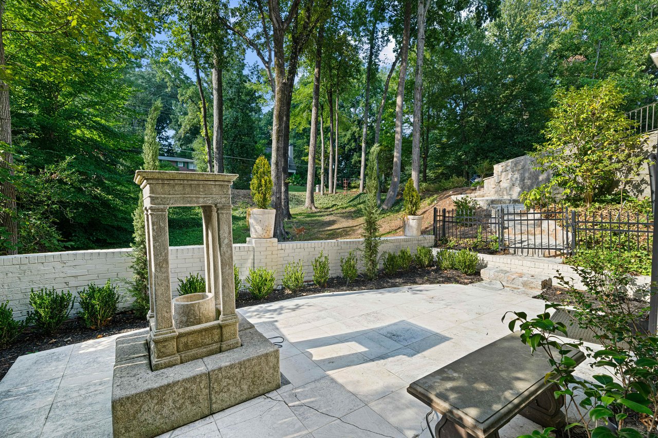1466 Peachtree Battle Avenue NW