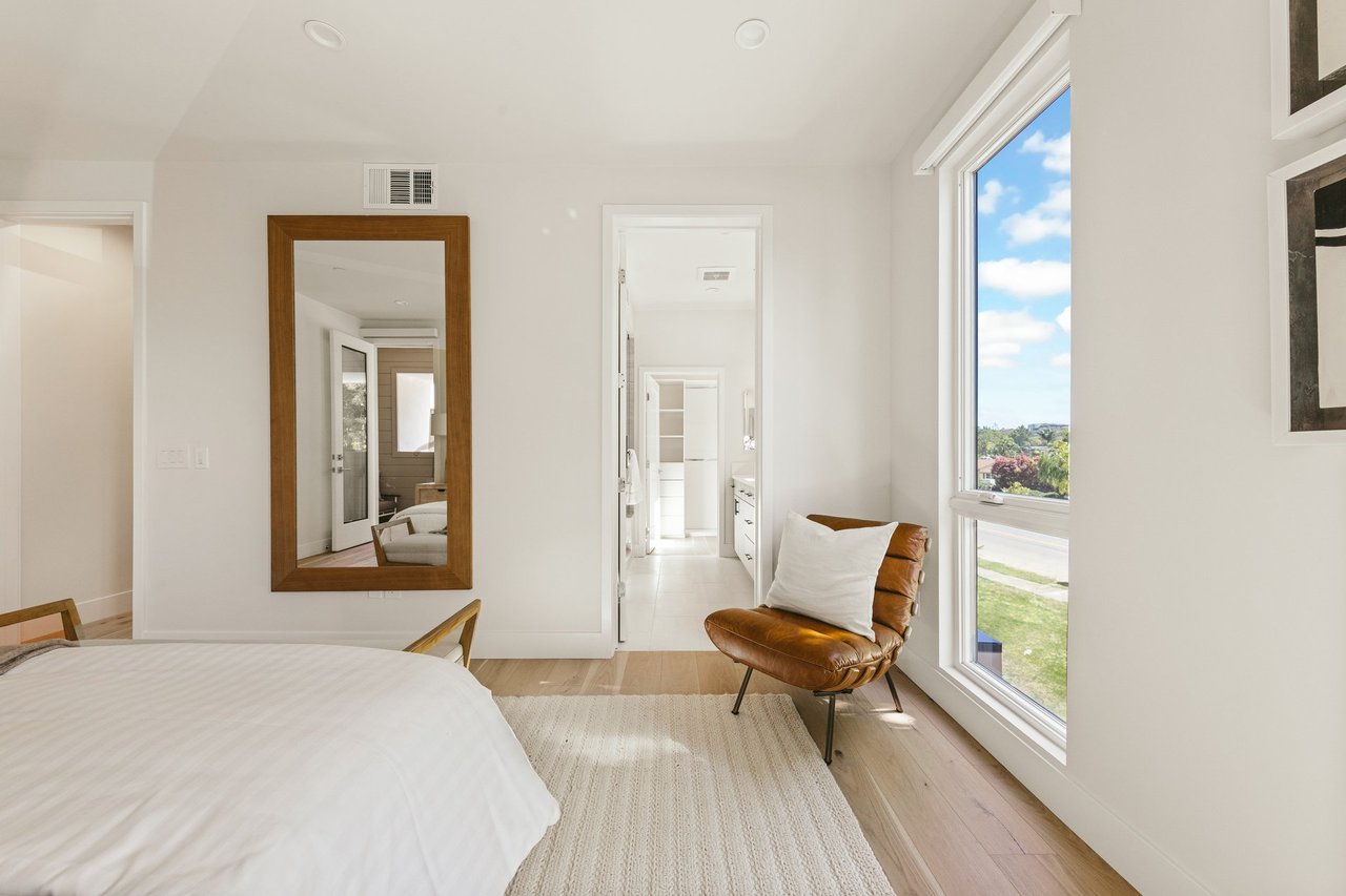 Mar Vista Collection Lot 5