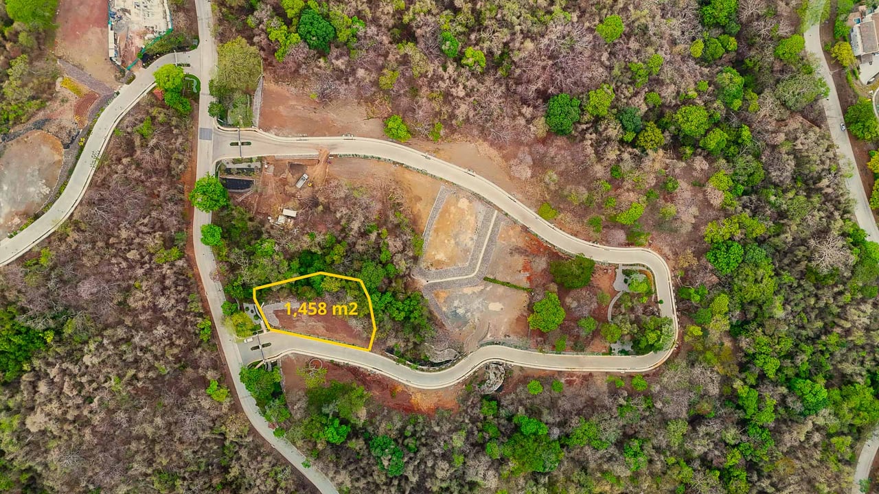 Laurel Lot #18 | Private Build-Ready Lot in Reserva Conchal