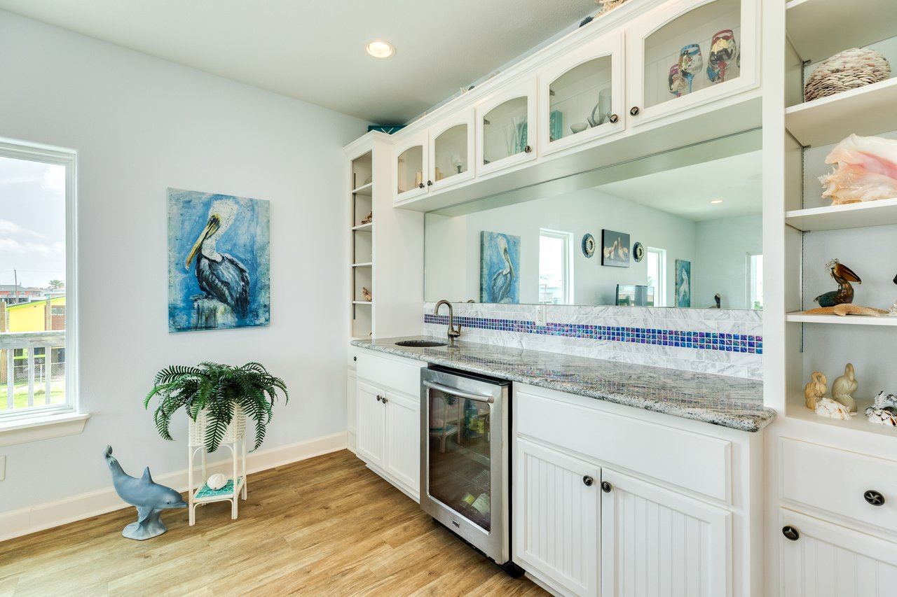 516 Treaty Road: Move in Ready Home in Surfside Beach, TX