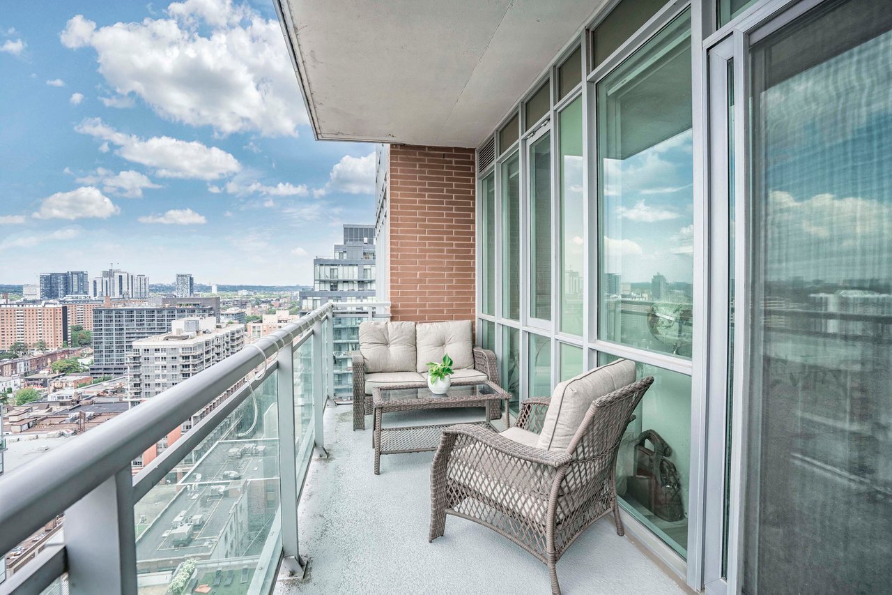 112 George St Unit 2102