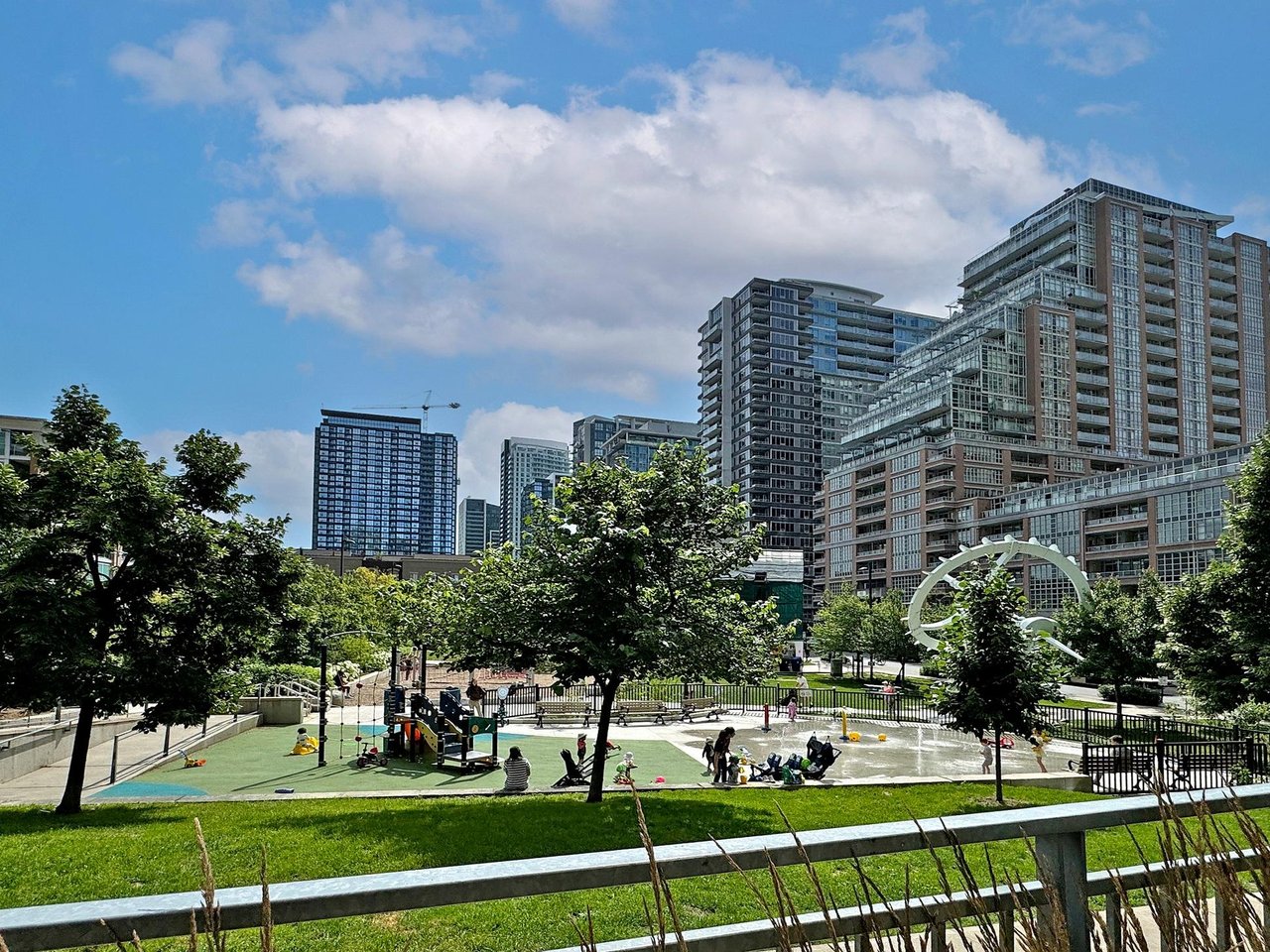 69 Lynn Williams St Unit: 204