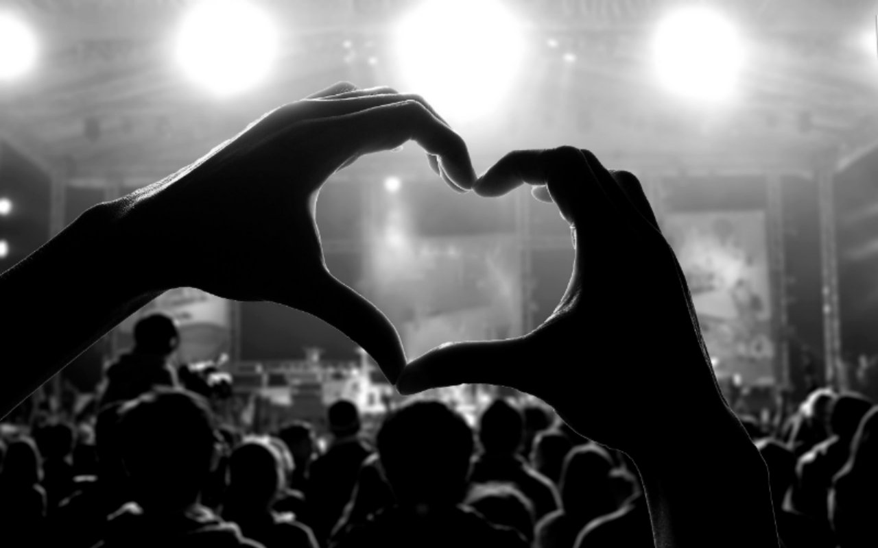 Six in the Six – Top Tribute Bands