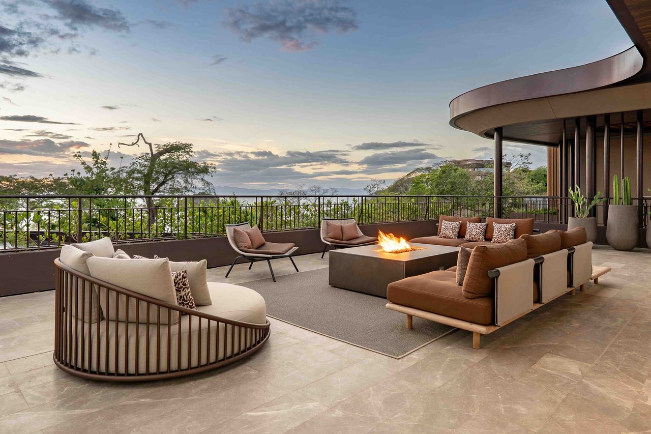 WALDORF ASTORIA RESIDENCES