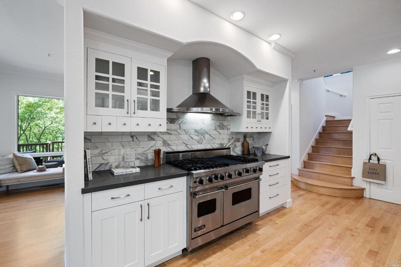 267 Rose Ave