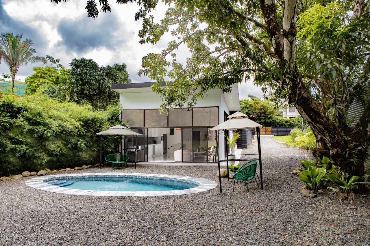 Spacious Modern Home Near Playa Chamán and Playa Bahía Ballena with 2 extra building Site