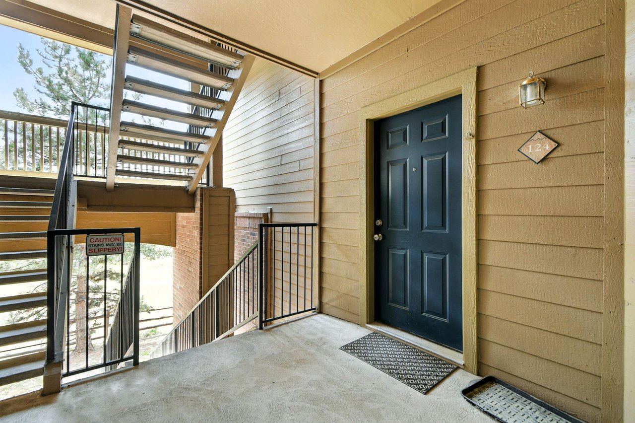 1681 W Canal Cir #124