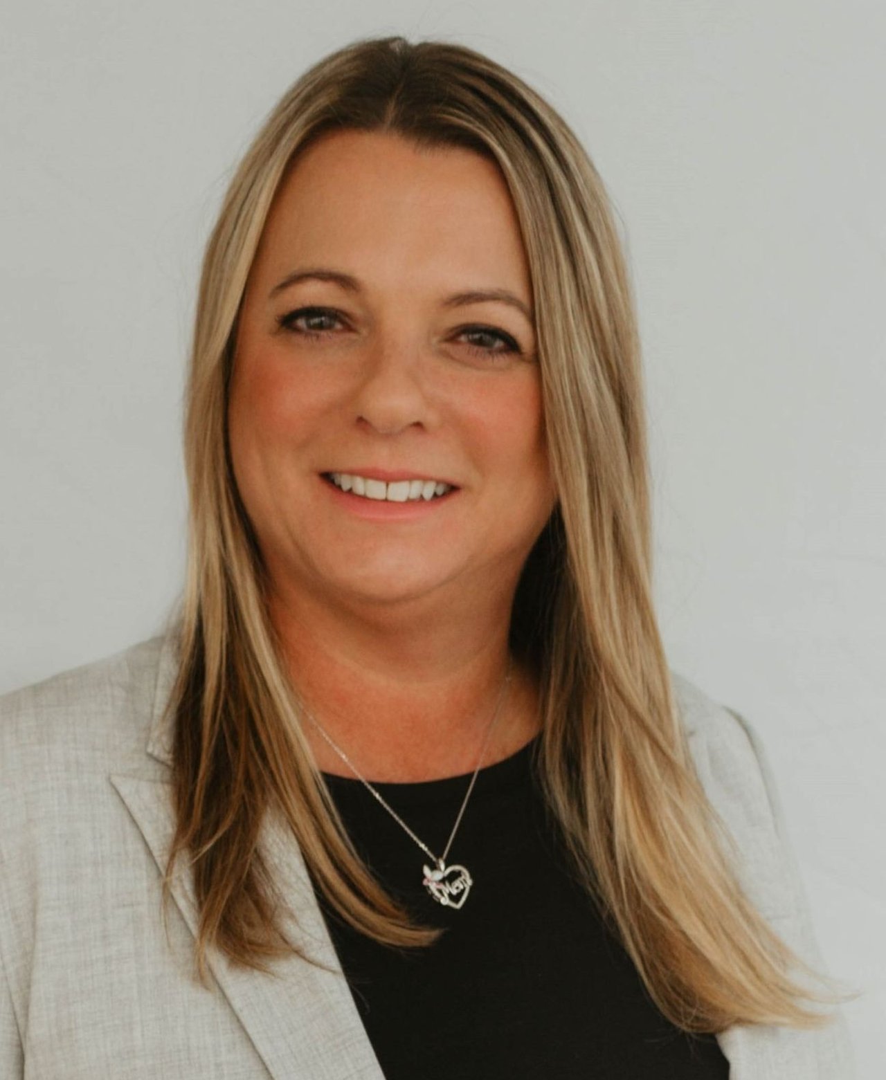 Kim Freeman Gilford, NH Real Estate Agent Headshot
