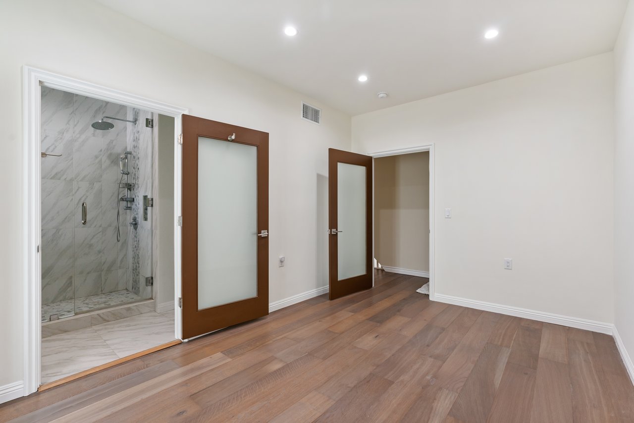1810 Westmoreland Blvd, Los Angeles
