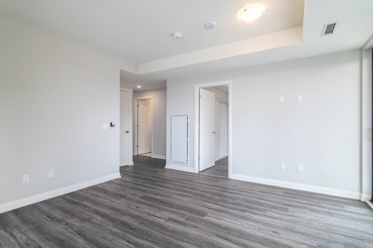 1415 Dundas St E, #504