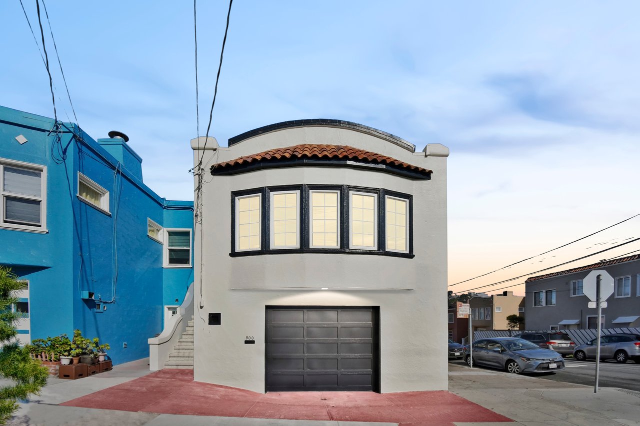 900 Huron Ave