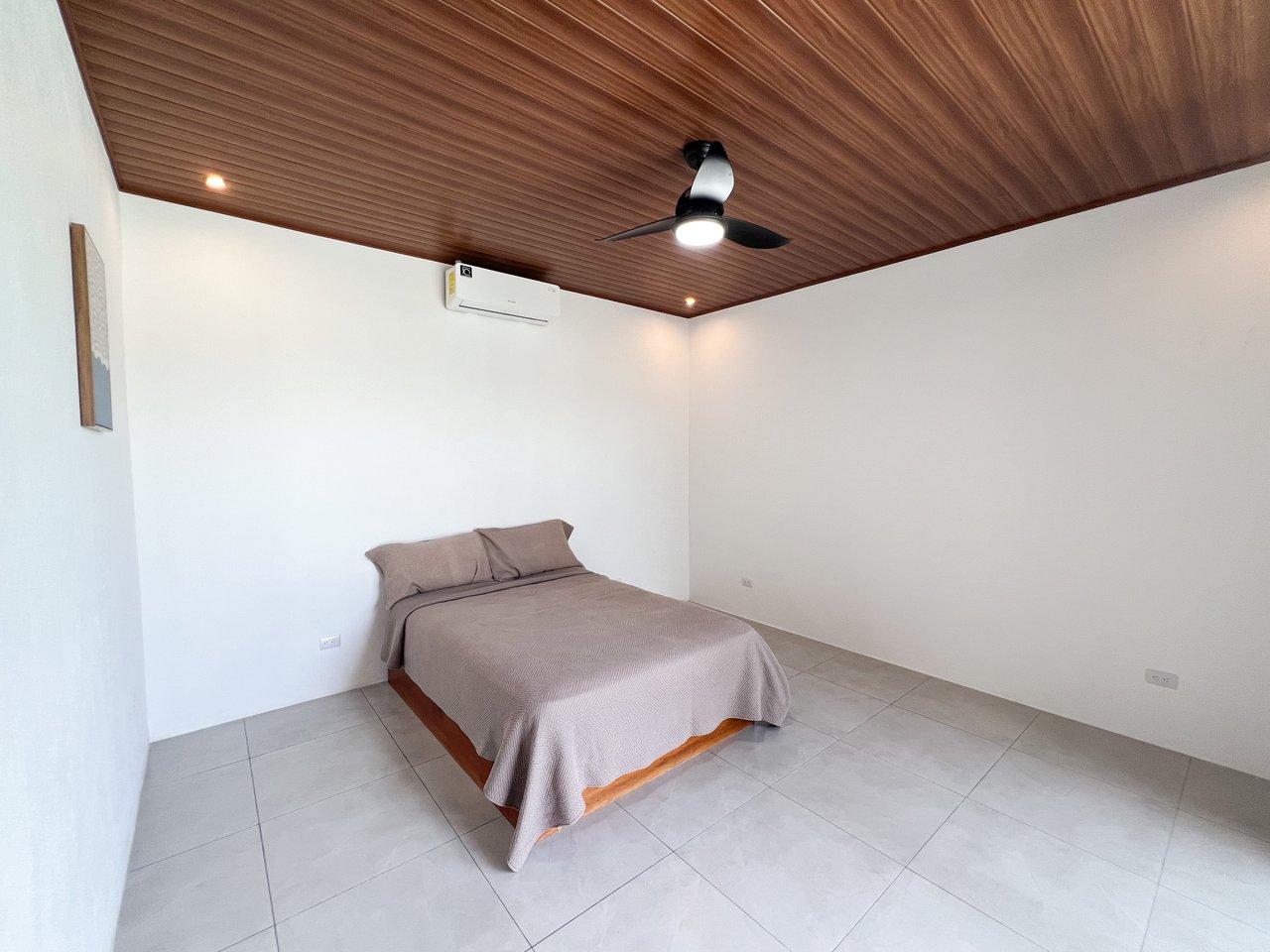 Clean, Modern Home Near Uvita Beach – Perfect Rental or Getaway