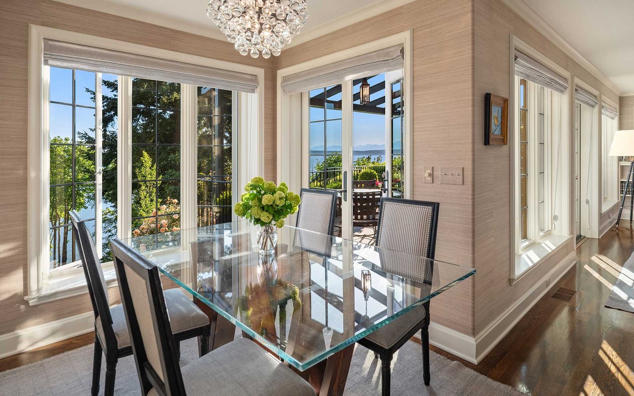 Historic Waterfront Estate in Magnolia