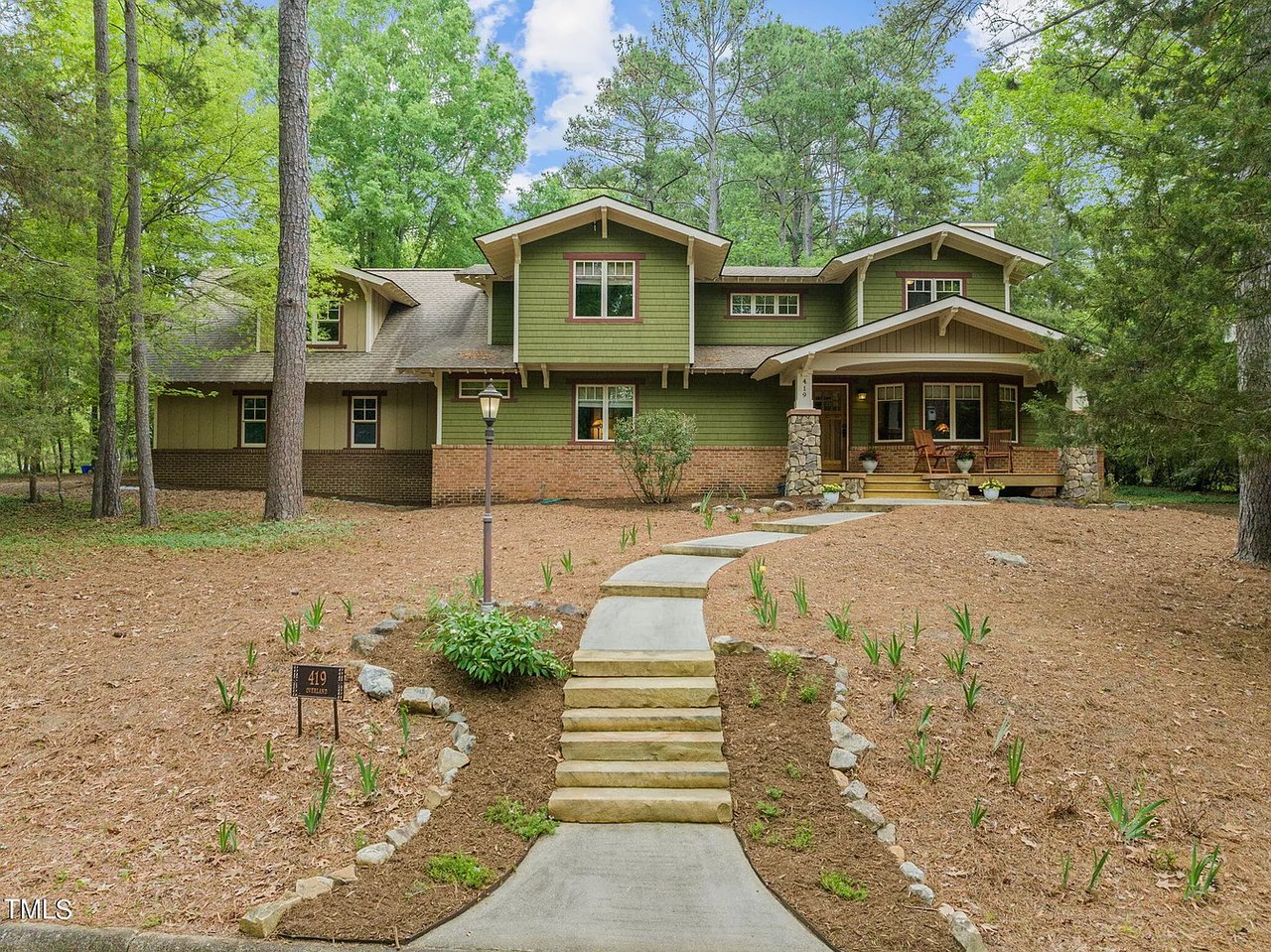 419 Overland Dr
