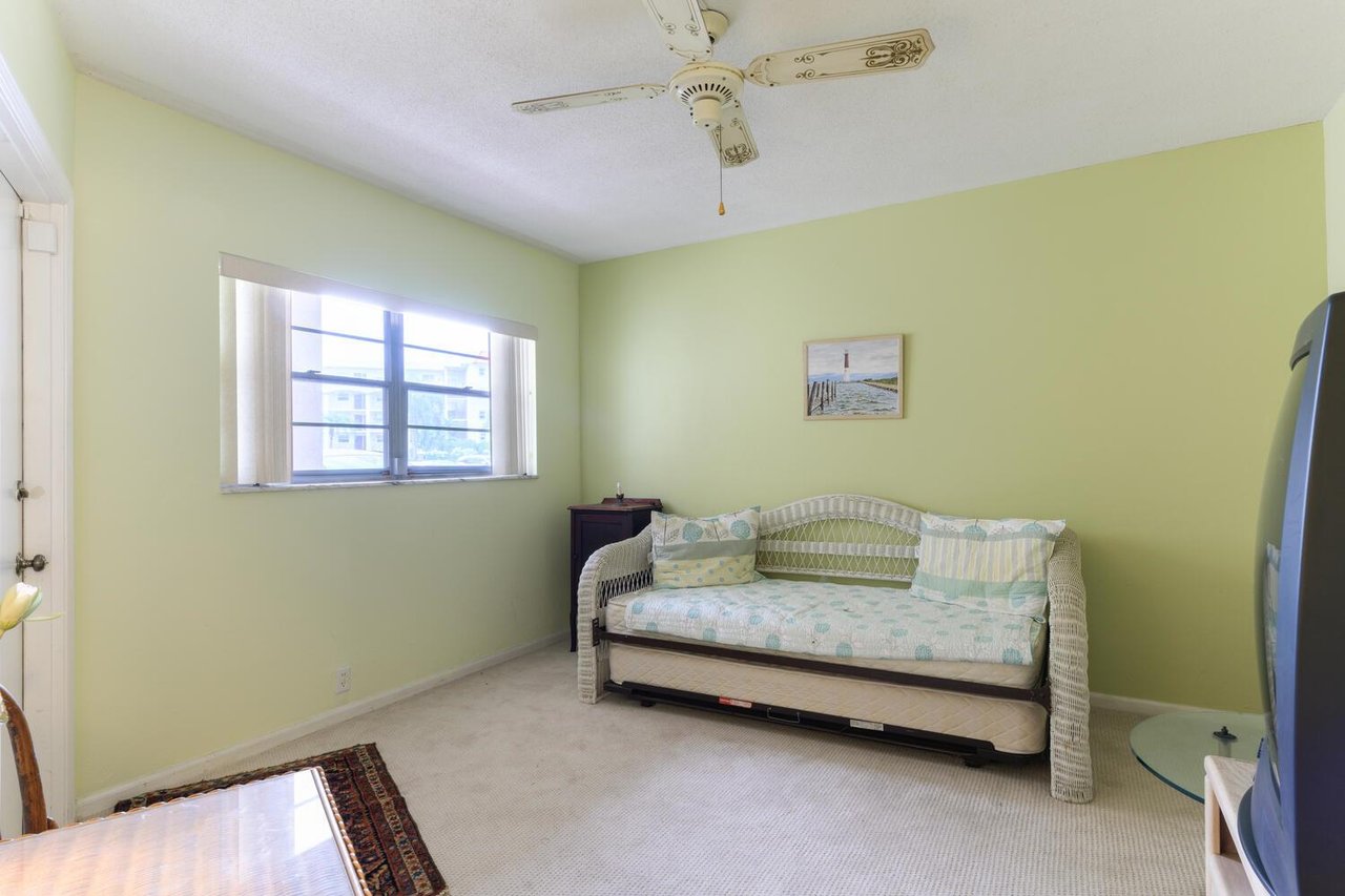 28 Yacht Club Drive #109