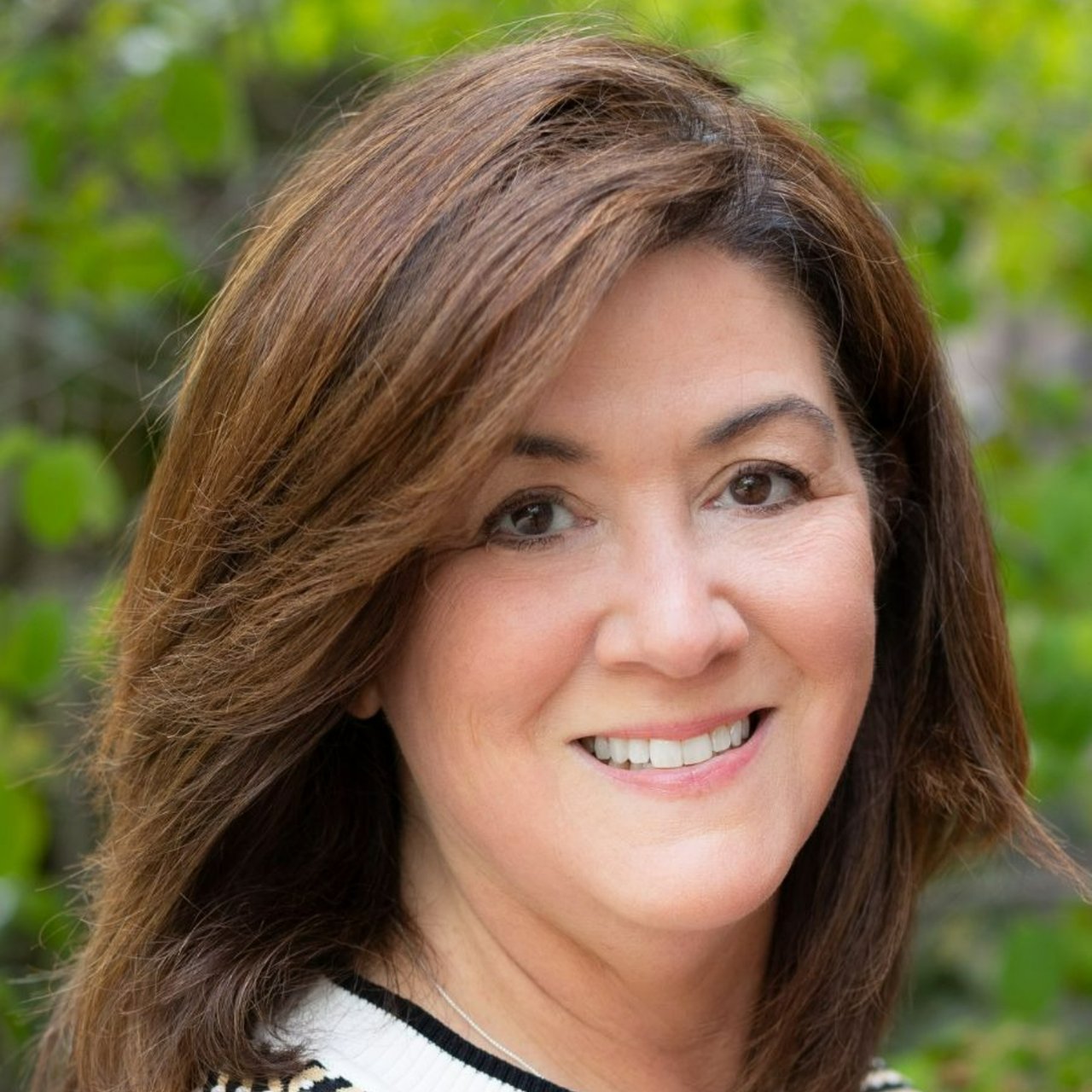 Lauren Dore Boston MA, Real Estate Agent Headshot