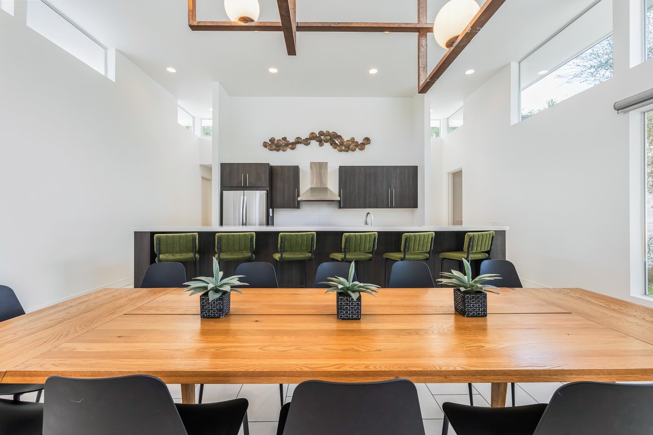51125 Evangeline Way - Villa 3