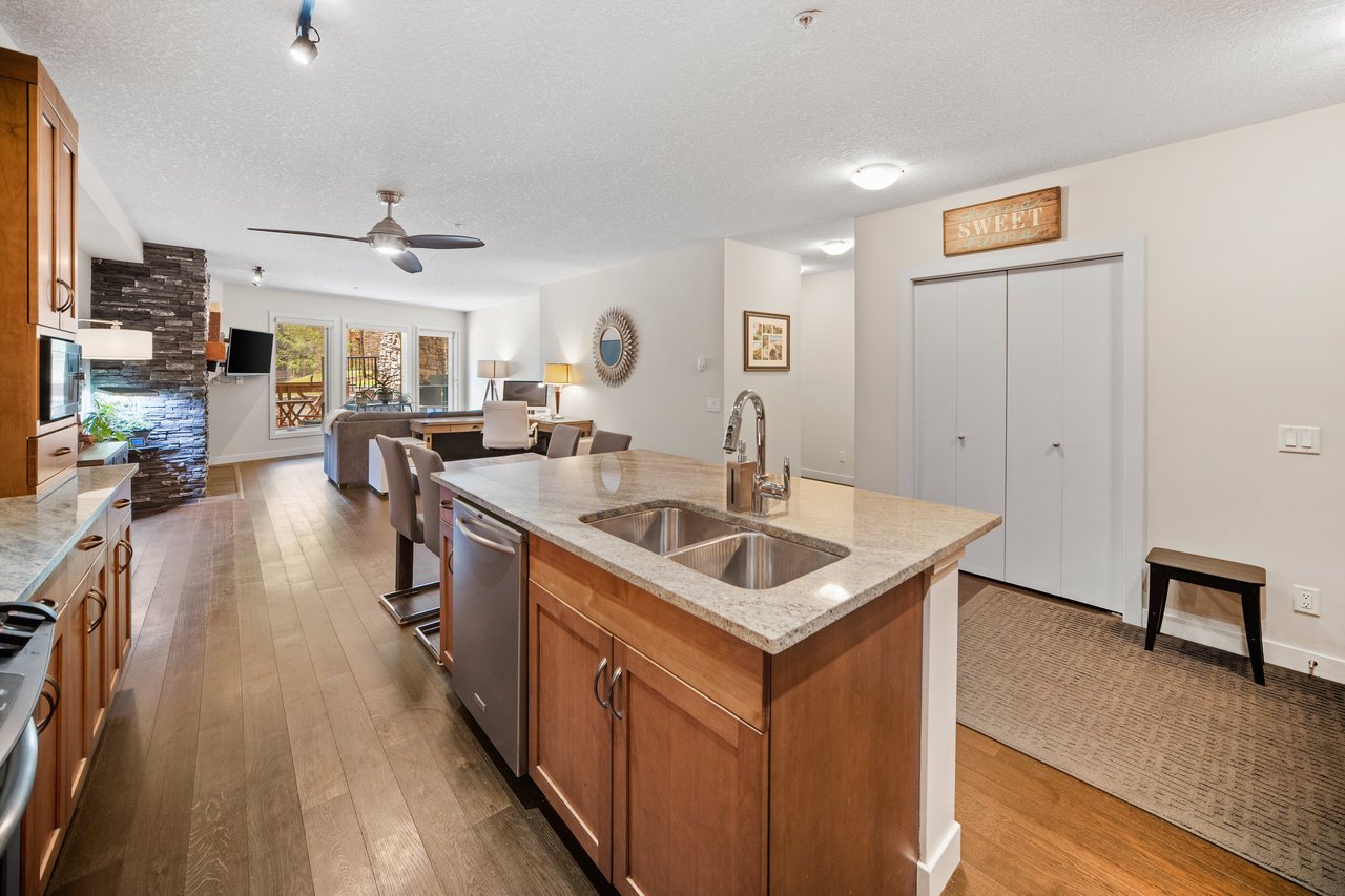 106 Stewart Creek Landing Unit: 111
