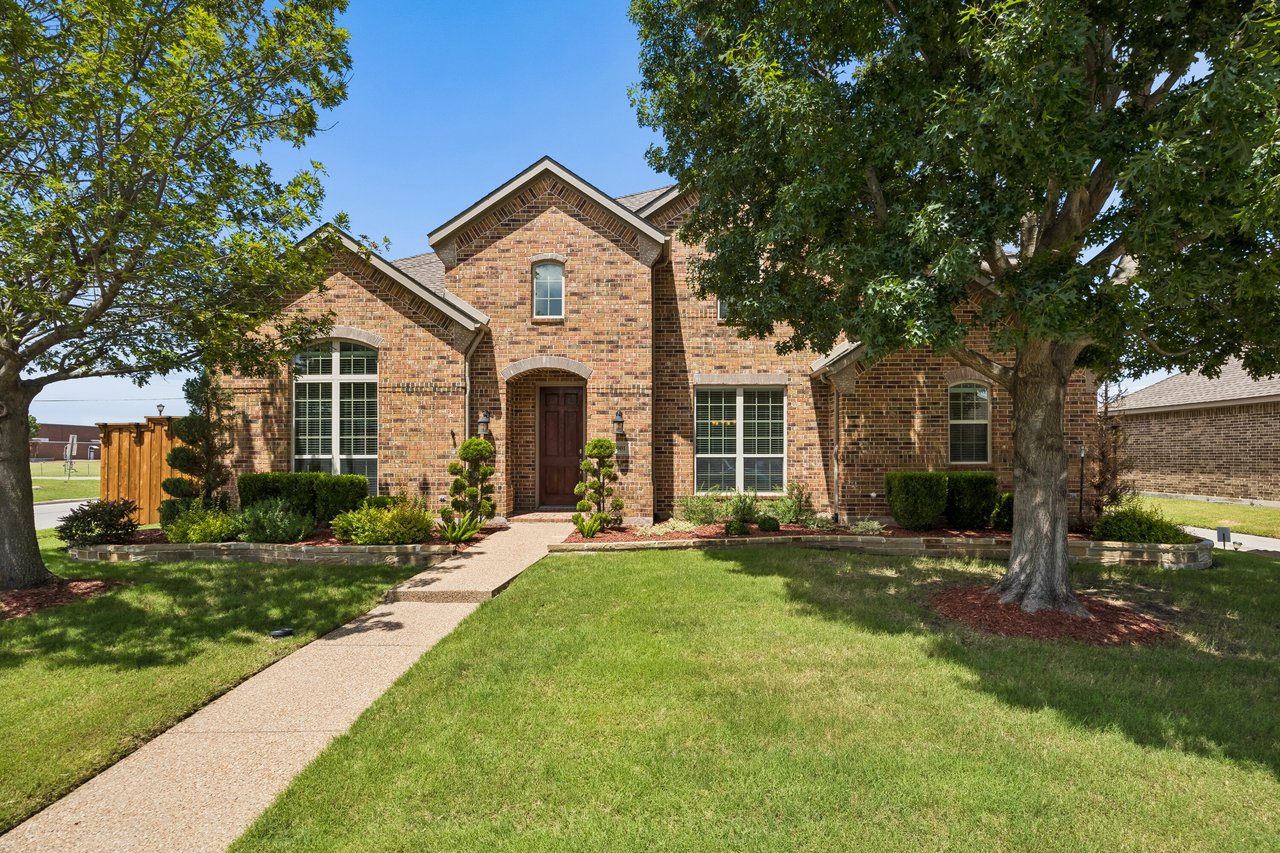 7001 Handen Drive