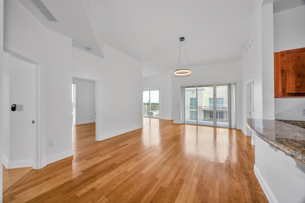 Penthouse Living in Downtown Dadeland