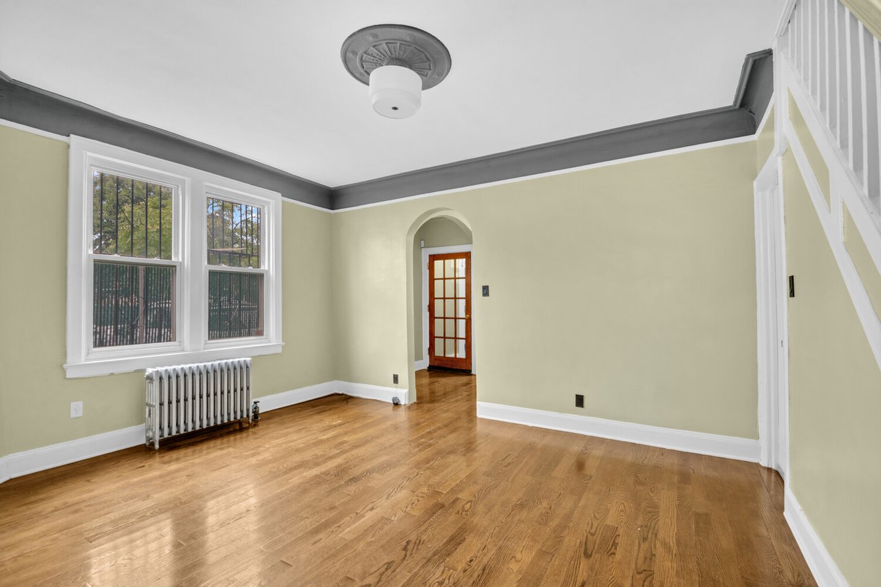 186 Macdougal Street