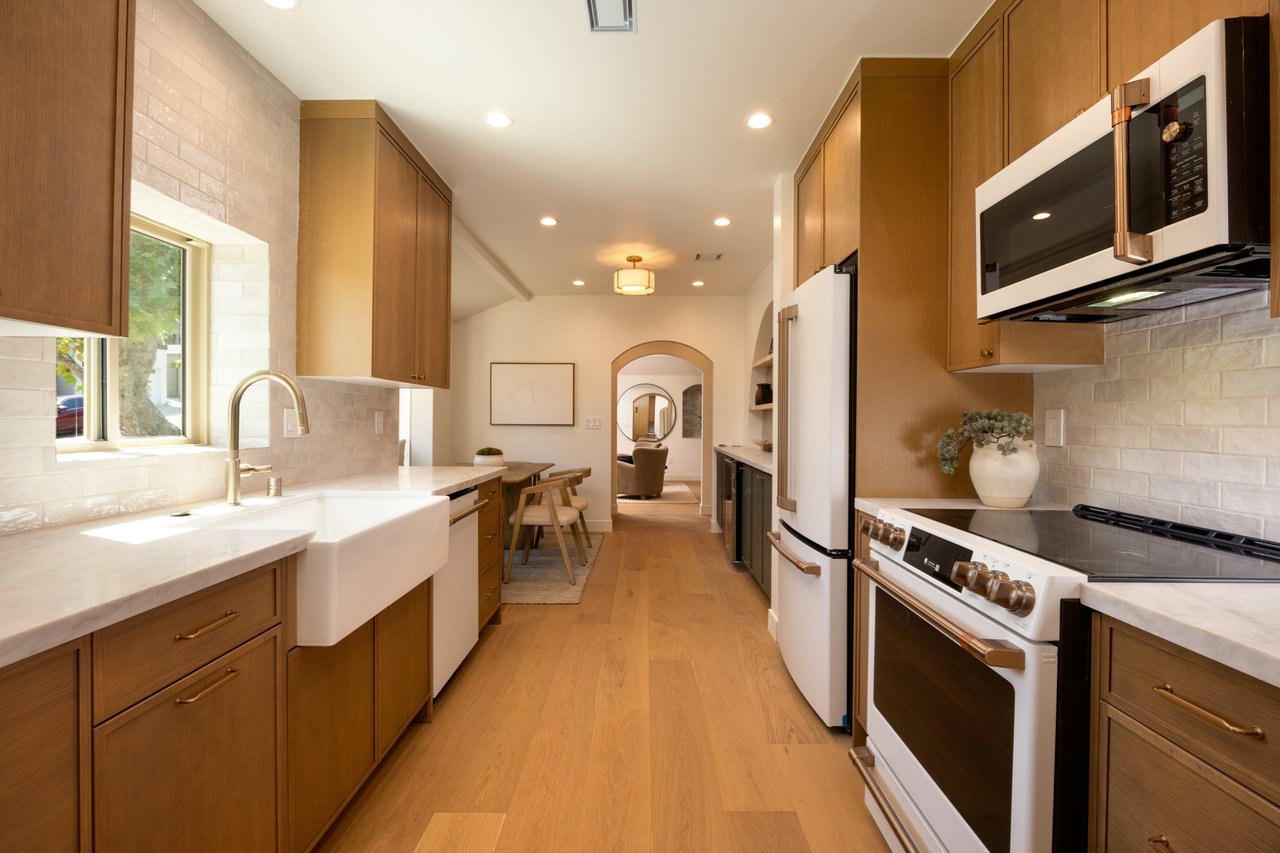 1807 Cochran Pl