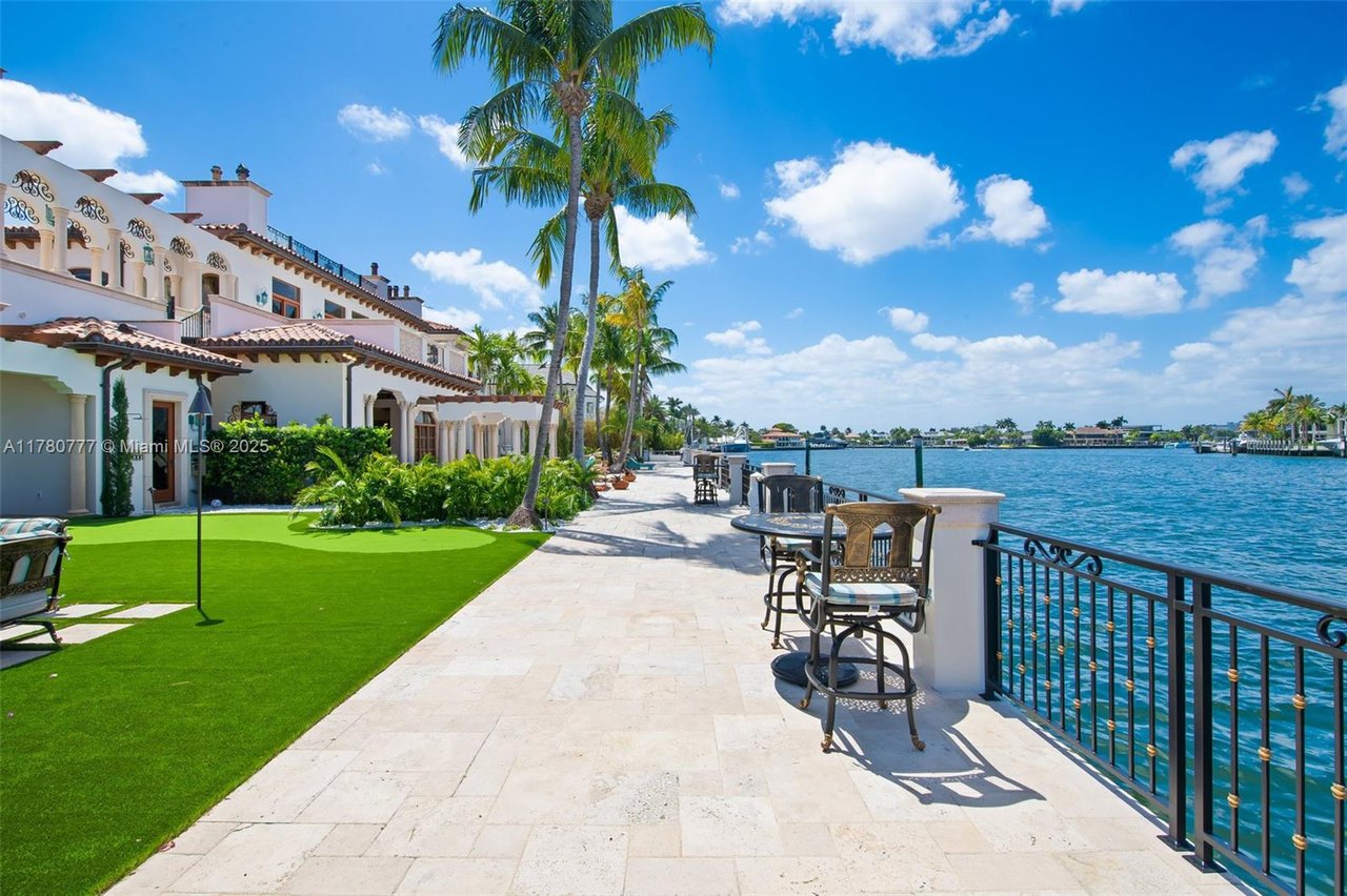 2509 Aqua Vista Blvd