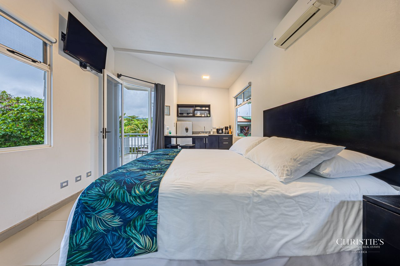 Uvita Paradise Hotel – Walk-to-Beach Boutique Hospitality Opportunity