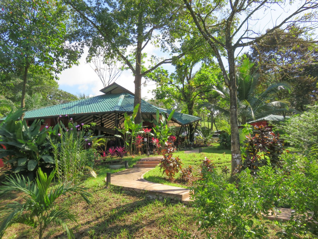 Ojochal Property for Sale – Cabins, Restaurant & 3-Bed Home