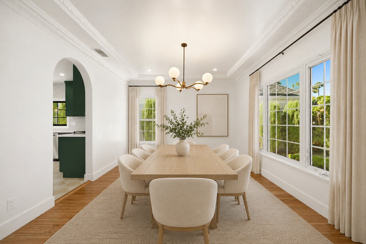 211 S Formosa Ave