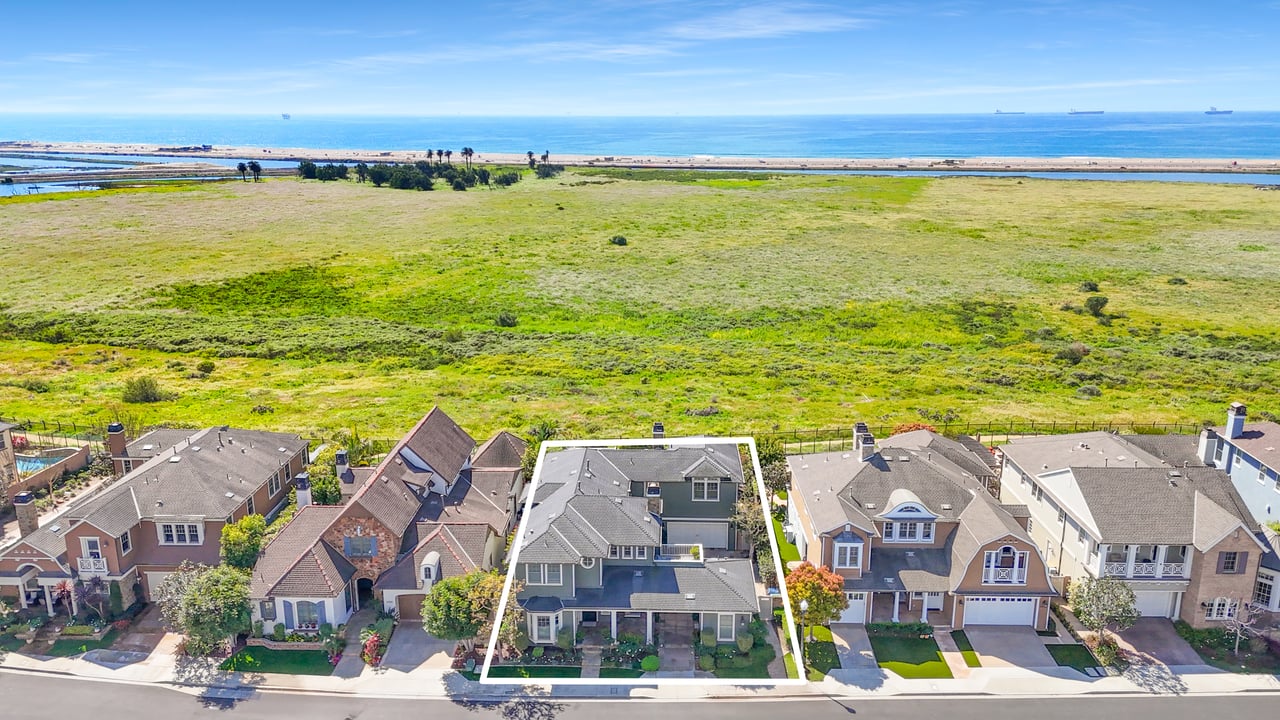 4492 Oceanridge Dr, Huntington Beach