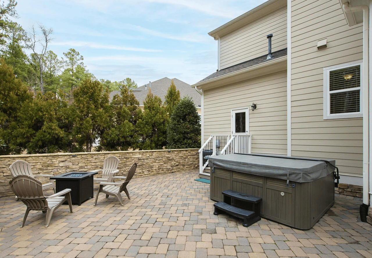 516 Nickel Creek Cir