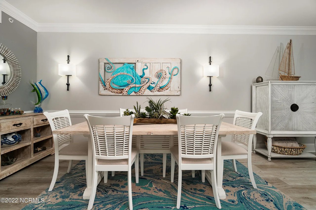 4425 Arendell St Apt 105